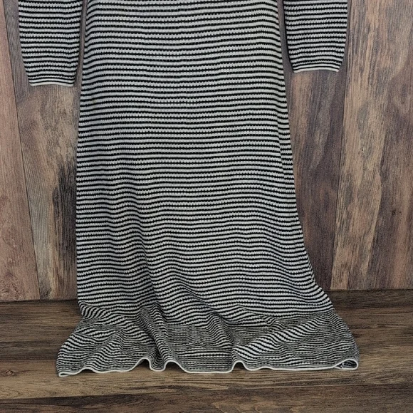 NWT Black/Cream Casual Long Sleeve Sweater Dress S - Picture 3 of 8